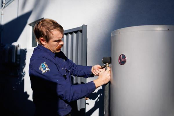 annual-hot-water-system-bdc-optimized